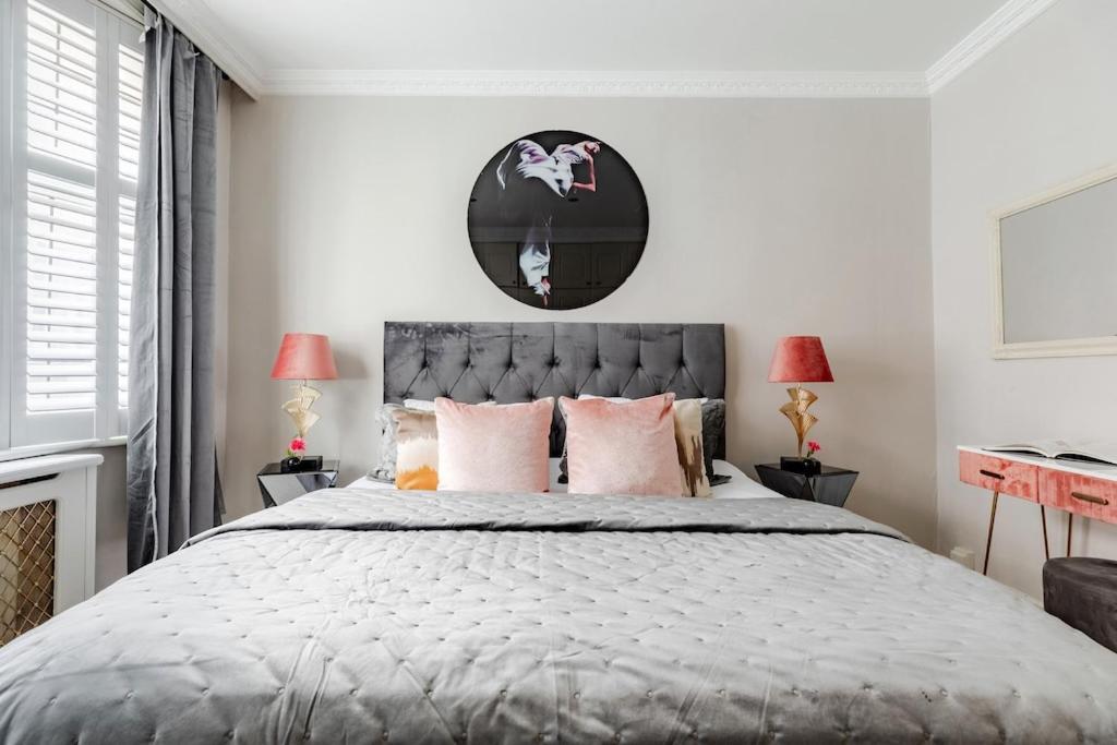 Revamped & Luxxe For Covent Garden Lovers! Adorable City Home For Families & Friends London Exteriör bild