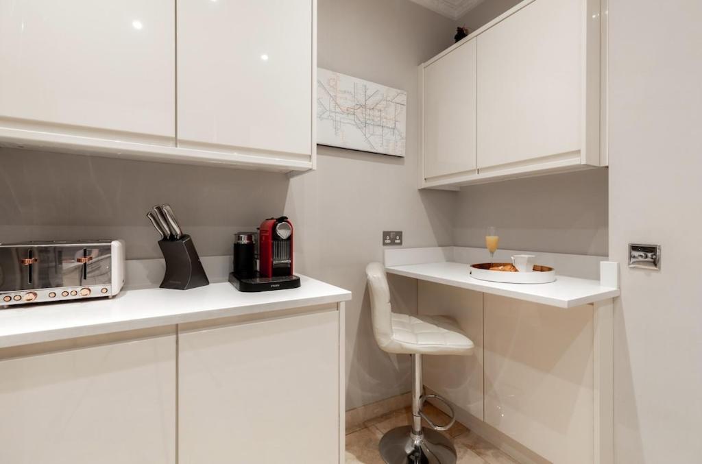 Revamped & Luxxe For Covent Garden Lovers! Adorable City Home For Families & Friends London Exteriör bild