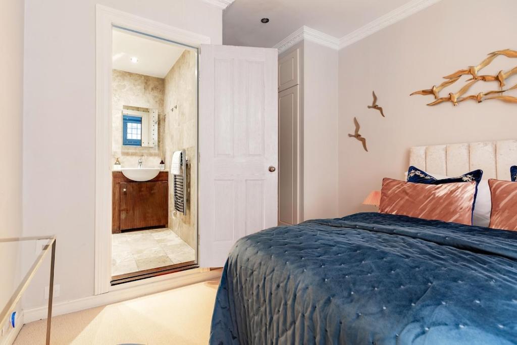 Revamped & Luxxe For Covent Garden Lovers! Adorable City Home For Families & Friends London Exteriör bild