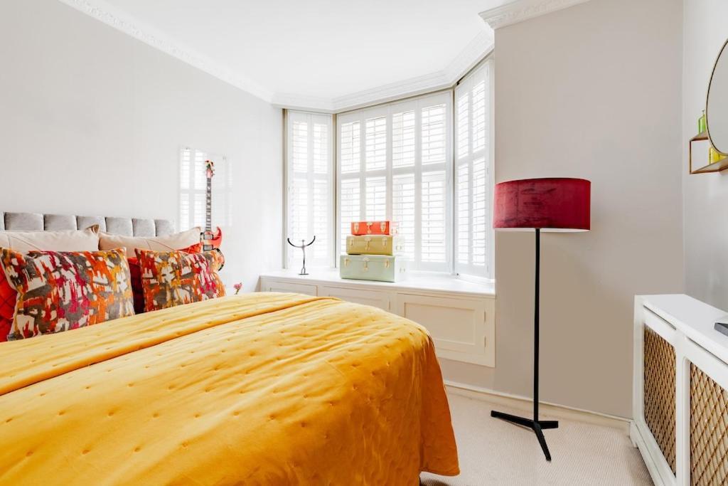 Revamped & Luxxe For Covent Garden Lovers! Adorable City Home For Families & Friends London Exteriör bild